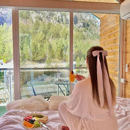Marashi Guest house *
