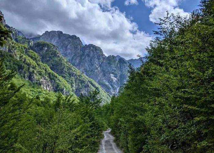 Marashi Penzion Theth